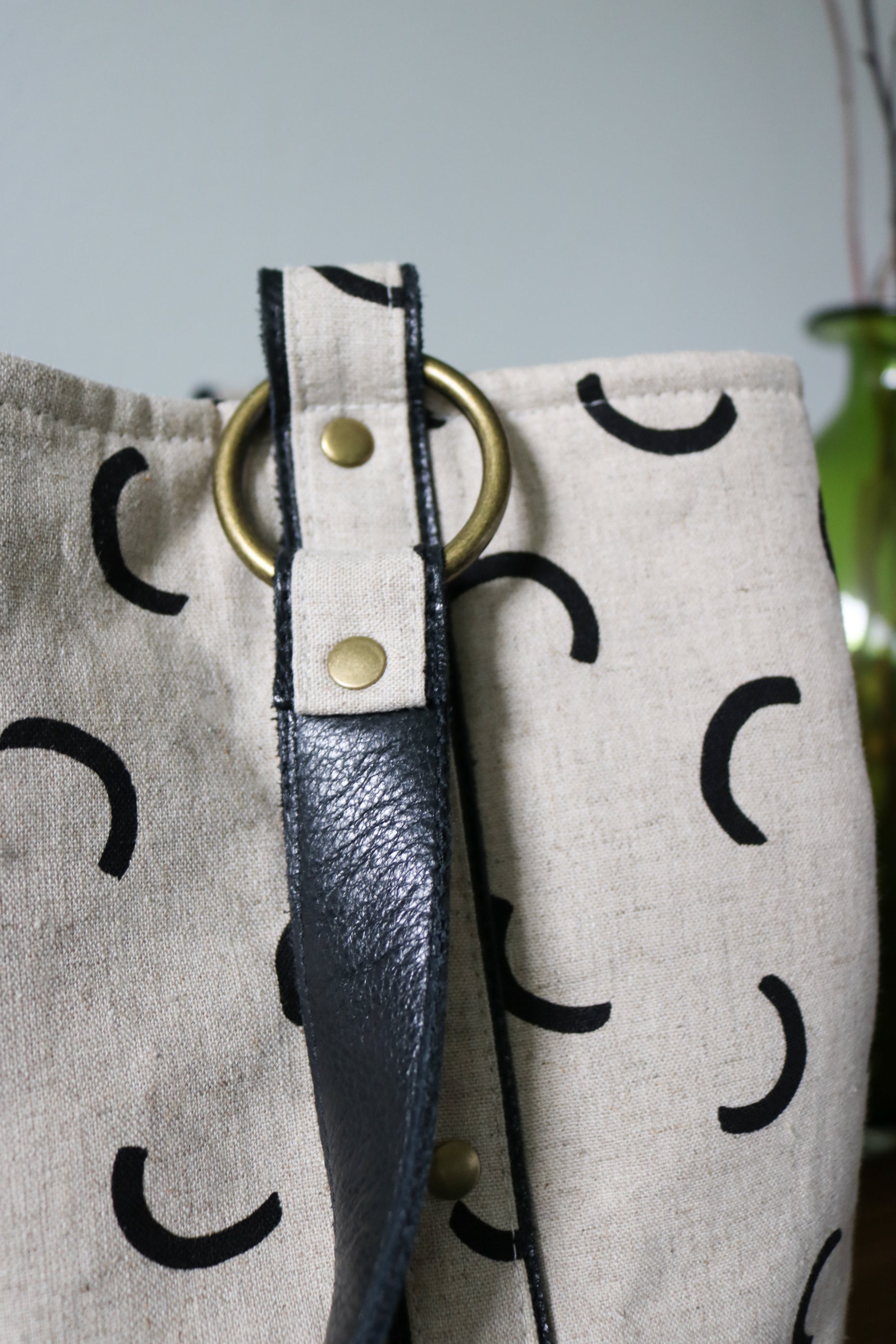 Let's make it lovely: Faux Leather Base Tote Bag