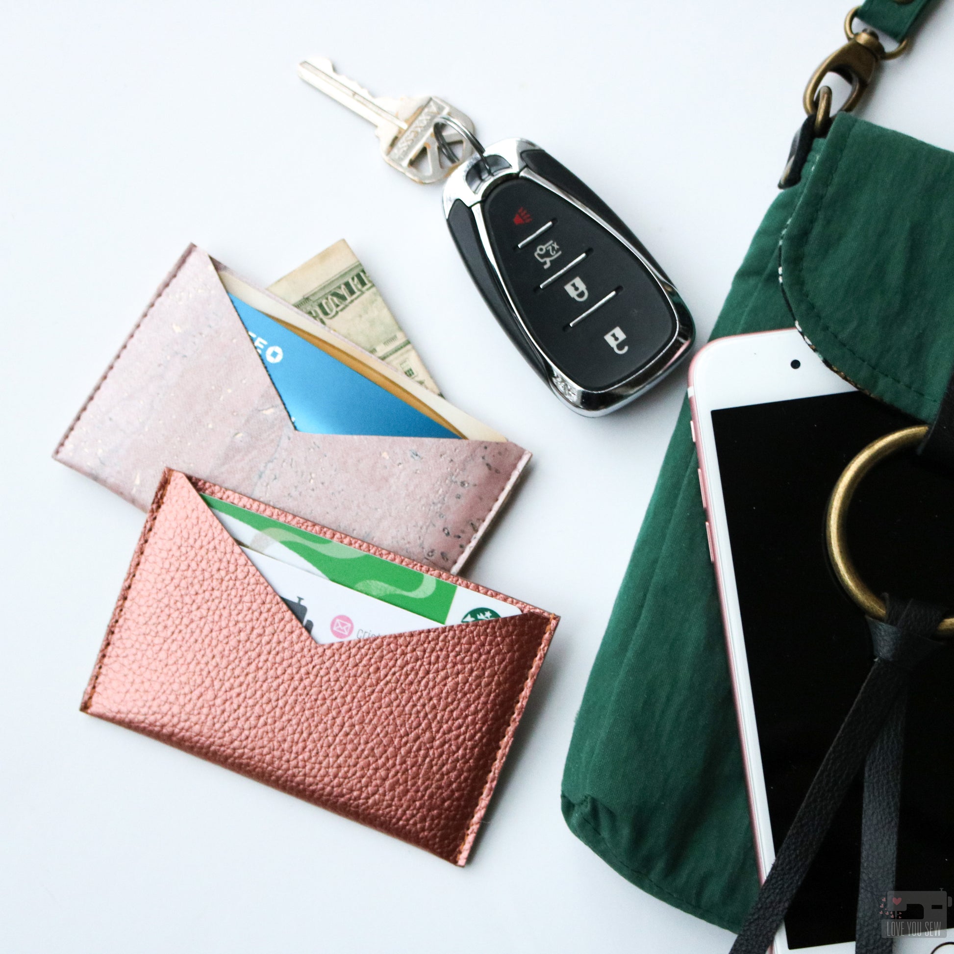 The Card Holder - Sewing Tutorial 