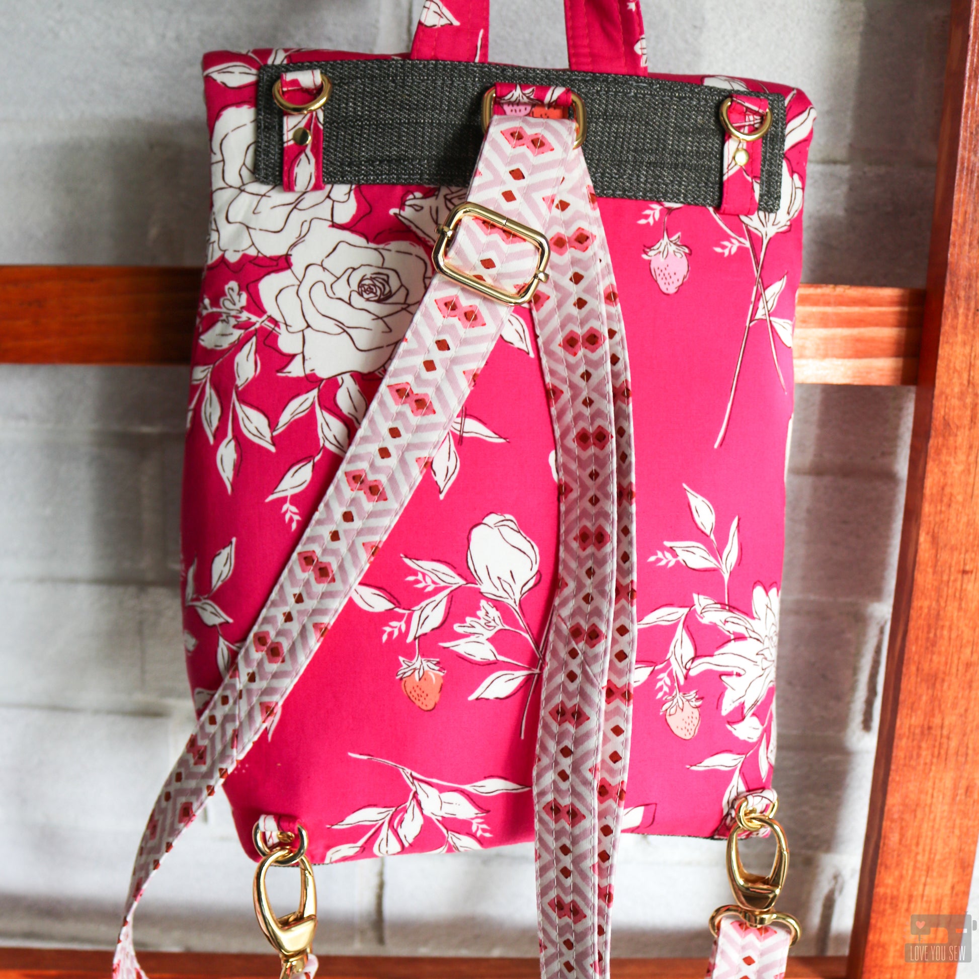 Sew A Convertible Backpack Tote - free sewing pattern!